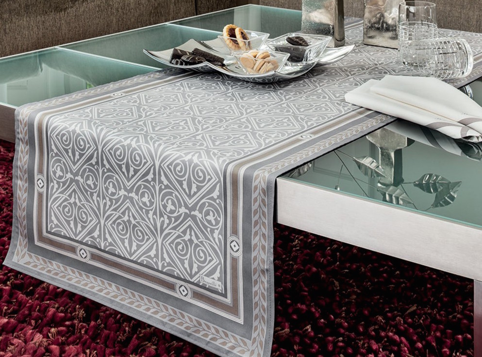 victoria-tablecloth-beauville